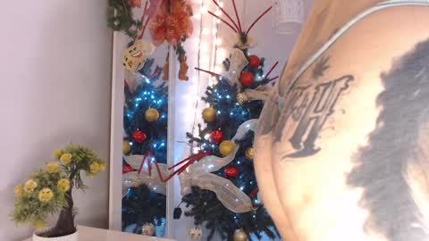 Kim  Yuk online show from December 2024 01:53:02 AM