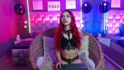 Snapshot of kimberlee_moon chatting on March 2026 10:32:01 PM Kym online show from March 2026 10:32:01 PM