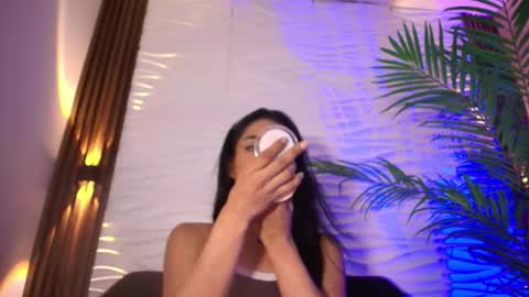 kimberly gonzalez online show from November 2025 07:24:01 PM
