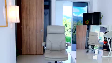 Melissa online show from December 2025 09:09:02 PM