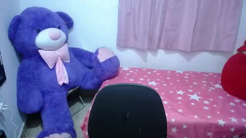 Snapshot of kimberly_slim chatting on October 2025 10:49:01 AM Kim online show from October 2025 10:49:01 AM