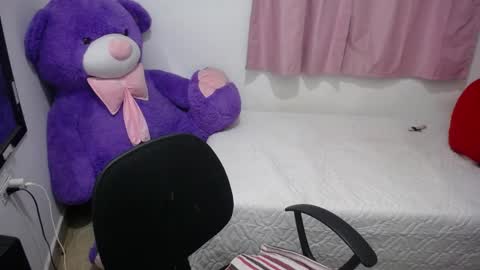 Snapshot of kimberly_slim chatting on November 2025 03:16:02 AM Kim online show from November 2025 03:16:02 AM