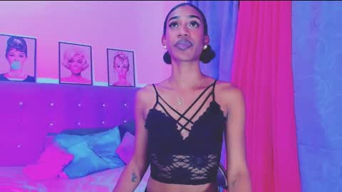 Your Queen KIM online show from January 2025 02:14:02 AM