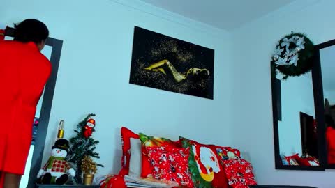 Kimberly Banks online show from December 2025 10:02:01 AM