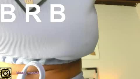 Snapshot of kimberlycoxxx chatting on December 2024 01:48:02 AM kimberly online show from December 2024 01:48:02 AM