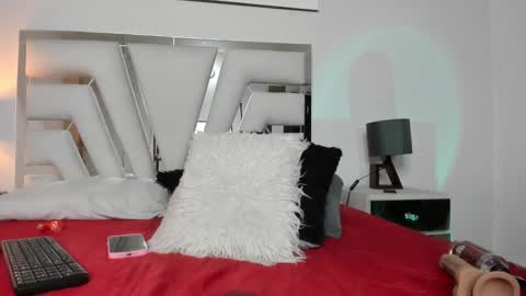 Snapshot of kimberlycoxxx chatting on January 2025 01:05:02 AM kimberly online show from January 2025 01:05:02 AM