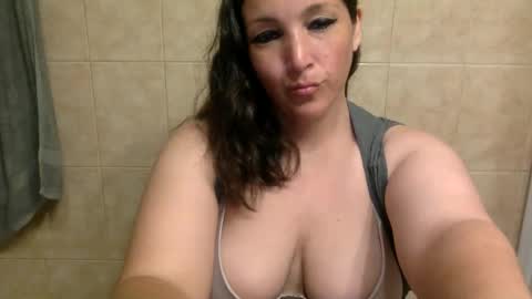 Snapshot of kimberlylynn chatting on September 2025 09:01:01 AM KimberlyLynn online show from September 2025 09:01:01 AM
