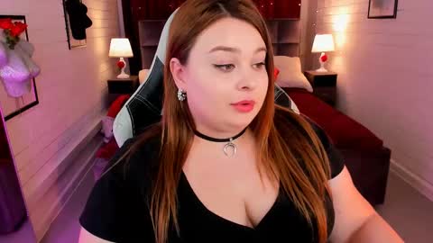 Snapshot of kimberlymaran chatting on February 2025 03:16:01 PM The one that you wont be able to forget online show from February 2025 03:16:01 PM