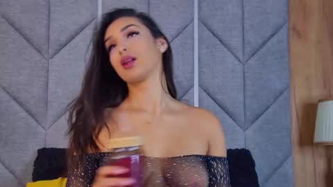 Snapshot of kimberlymav chatting on October 2025 04:14:01 AM Kimberly online show from October 2025 04:14:01 AM