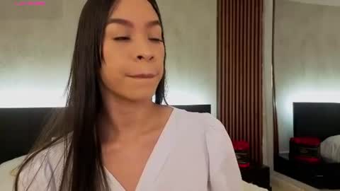 Snapshot of kimhilton_ chatting on July 2026 03:37:02 AM kimhilton online show from July 2026 03:37:02 AM