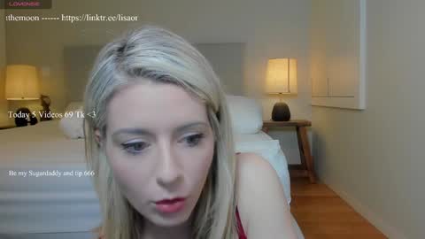 Wolfs Girl online show from November 2025 05:09:01 PM