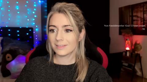 Snapshot of kimilee22 chatting on March 2026 05:50:01 PM Wolfs Girl online show from March 2026 05:50:01 PM