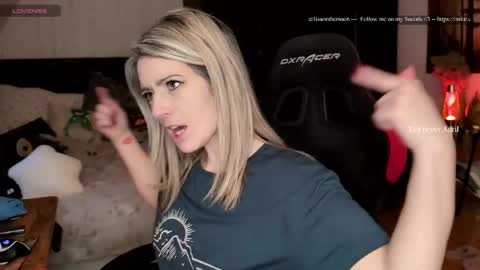 Snapshot of kimilee22 chatting on April 2026 03:06:01 PM Wolfs Girl online show from April 2026 03:06:01 PM