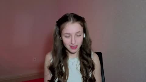 Snapshot of kimireaves chatting on April 2026 10:38:01 AM Karma online show from April 2026 10:38:01 AM