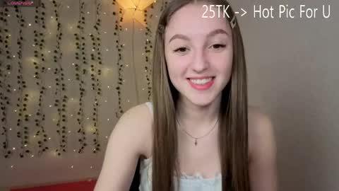 Snapshot of kimireaves chatting on April 2026 10:13:01 AM Karma online show from April 2026 10:13:01 AM