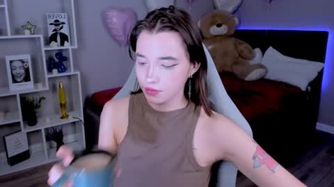 Snapshot of kimm_wong chatting on March 2026 02:37:01 AM kimm wong online show from March 2026 02:37:01 AM