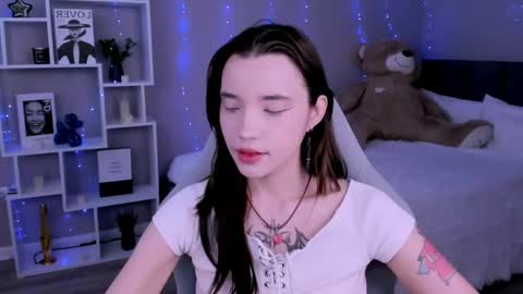 Snapshot of kimm_wong chatting on May 2026 04:08:02 AM kimm wong online show from May 2026 04:08:02 AM