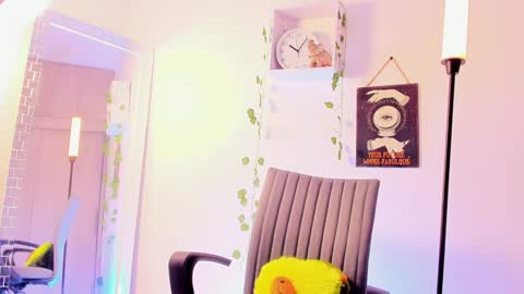 Snapshot of kimmcarter chatting on December 2024 05:18:02 AM Kimm online show from December 2024 05:18:02 AM