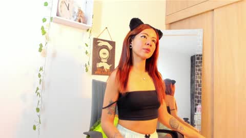 Snapshot of kimmcarter chatting on December 2024 07:04:02 AM Kimm online show from December 2024 07:04:02 AM