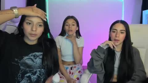 kimmi online show from December 2024 11:30:01 PM