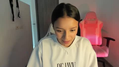 kimmi online show from February 2026 08:20:02 PM