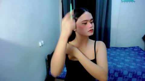 Snapshot of kimmy_fuckinggreat chatting on April 2026 11:46:02 PM kim ejara online show from April 2026 11:46:02 PM