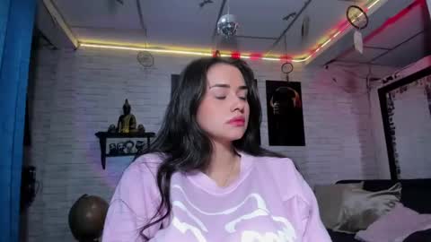 Snapshot of kimmymadison chatting on February 2025 11:59:02 PM Melany online show from February 2025 11:59:02 PM