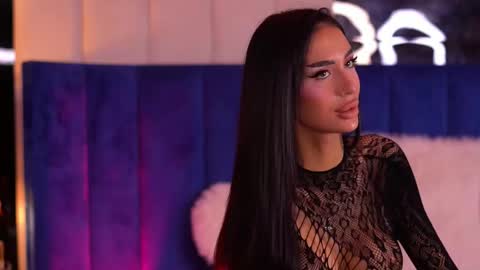 Kim online show from December 2025 05:54:02 PM