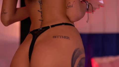 Kim online show from December 2025 02:43:02 PM