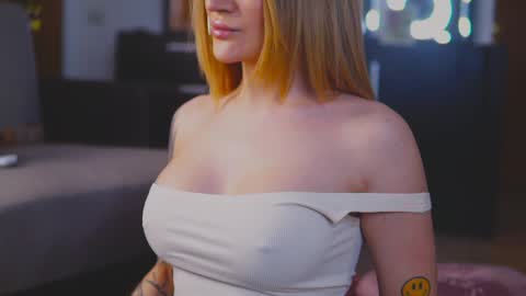 KimSkye online show from January 2025 11:39:02 PM