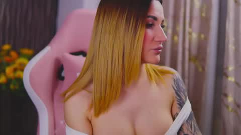 KimSkye online show from February 2025 11:35:01 PM