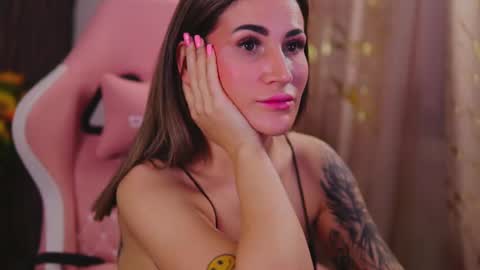 KimSkye online show from March 2025 04:38:02 AM