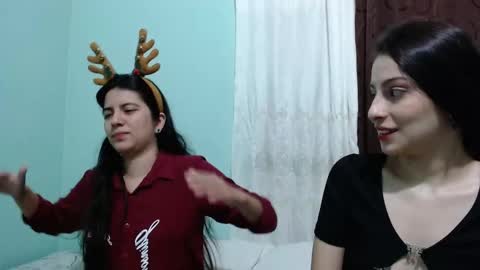 Kim and Zuka online show from December 2025 03:23:01 AM