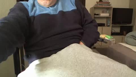 Snapshot of kinchan069 chatting on January 2025 12:37:02 AM kinchan069 online show from January 2025 12:37:02 AM