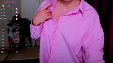 Hazel online show from September 2025 10:25:01 PM