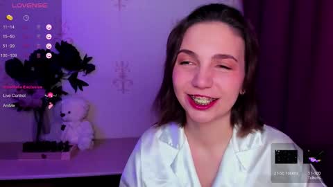 Hazel online show from February 2026 12:20:01 AM