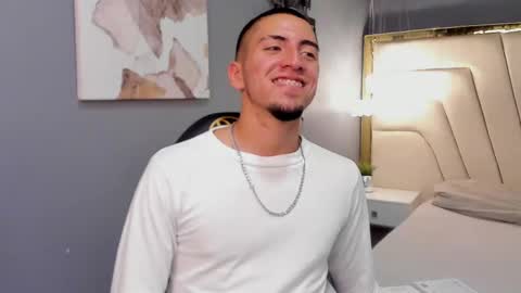 King Dante  online show from December 2024 08:53:02 PM