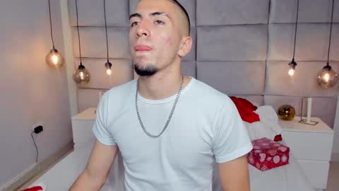 King Dante  online show from December 2024 10:18:01 PM