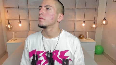 King Dante  online show from December 2024 08:11:01 PM