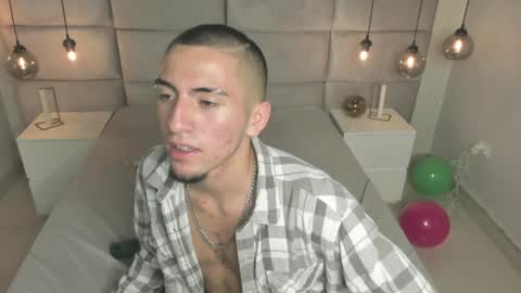 King Dante  online show from December 2024 02:42:01 AM