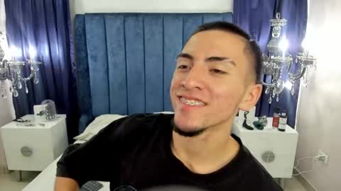 King Dante  online show from January 2025 08:01:02 PM