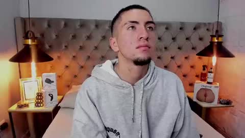 King Dante  online show from February 2025 12:32:02 PM