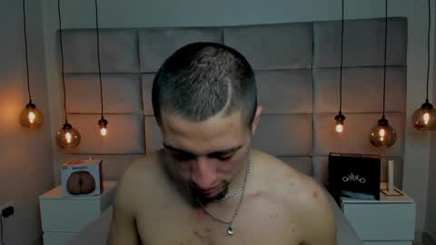 King Dante  online show from March 2025 08:32:01 PM