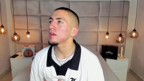 King Dante  online show from March 2025 09:15:02 PM