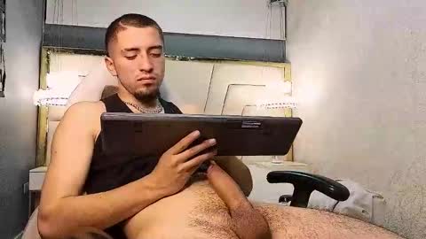 King Dante  online show from October 2025 02:14:02 PM