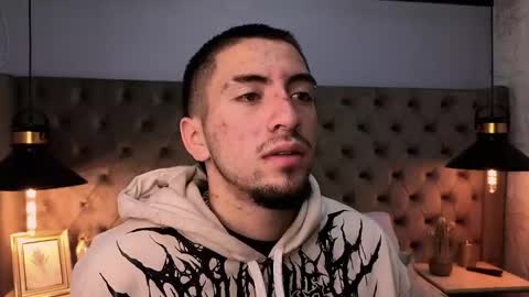 King Dante  online show from October 2025 12:12:02 PM