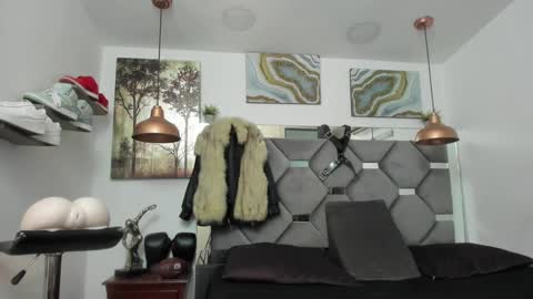 HOT MEN BLACK online show from January 2025 02:02:01 AM