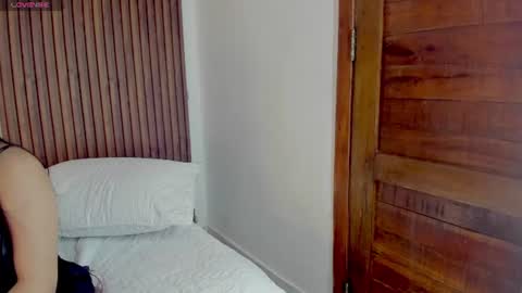 Snapshot of king_lovely_horny chatting on June 2026 07:00:02 PM KING online show from June 2026 07:00:02 PM