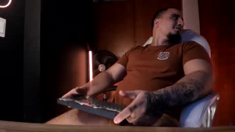 King Bear online show from February 2026 01:34:01 AM