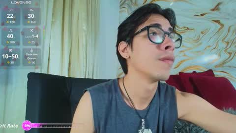 kingdanny_8 online show from February 2026 12:14:02 AM